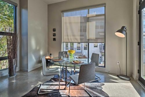 Urban Escape in SoLA with Private Patio! in Austin, USA