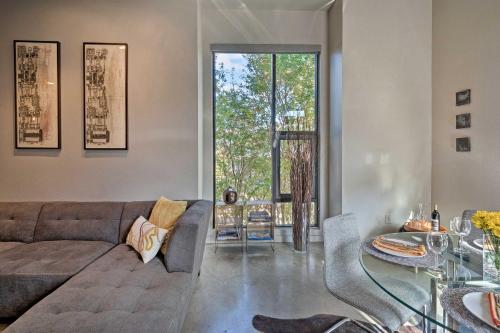 Urban Escape in SoLA with Private Patio! in Austin, USA