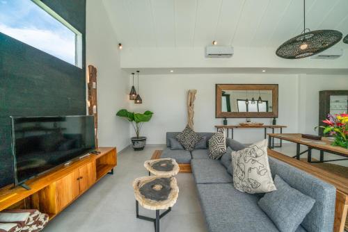 Three-Bedroom Villa image 5
