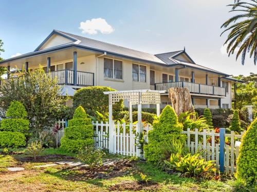 Tokelau 3 - Tuncurry Townhouse