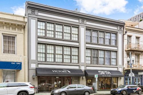 City View Condo with Private Rooftop - main image