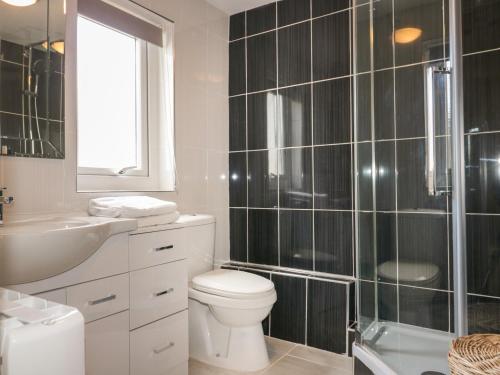 Crantock Lodge - image 3