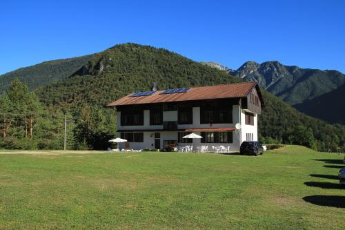 Villaggio Santa Lucia Nel Bosco e nei Pascoli della Valle di Ledro 2