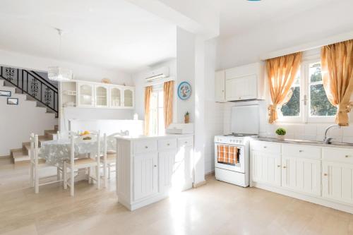  Villa Dina Chalikounas Corfu in Halikounas