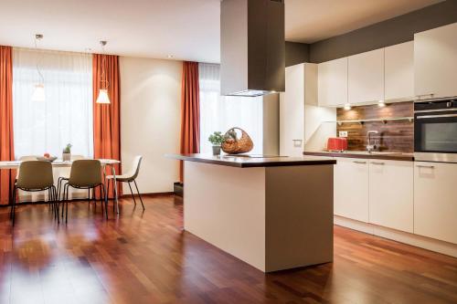 Sankt Johann Suites & Apartments - Accommodation - Prato allo Stelvio