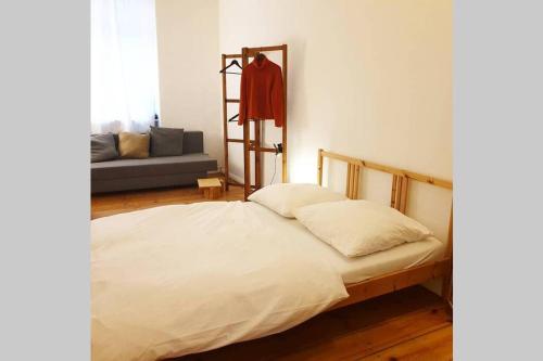 2 Room apartment in center Friedrichshain 1.2km von Türrschmidtstraße entfernt