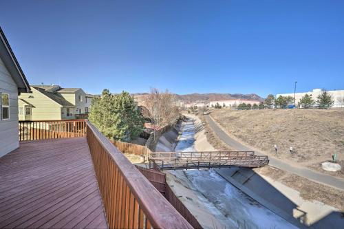 Updated Home 3 Mi to Garden of the Gods! - image 13