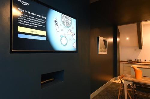 Slps 14 Hot Tub, Bar & Outdoor Terrace, Manchester (Foto 11)