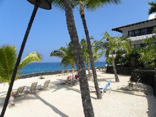 Casa de Emdecko #138 by Casago Kona - Beach and Oceanfront thumb 3