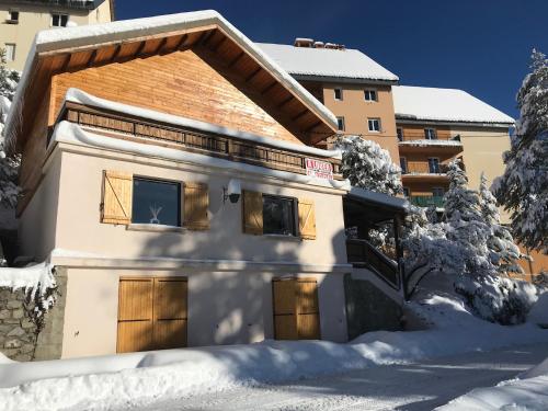 CHALET FAMILIAL AURON