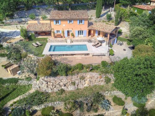 Quaint Holiday Home in Seillans with Private Pool gîte à louer Le Baguier