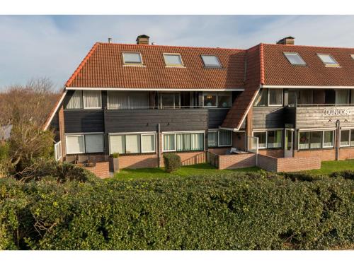 Attractive apartment close to the center and at the bottom of the dunes