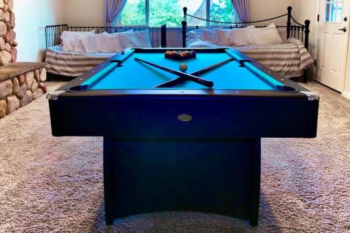 Scenic Lodge: Game Room Movie Room Views! - image 4