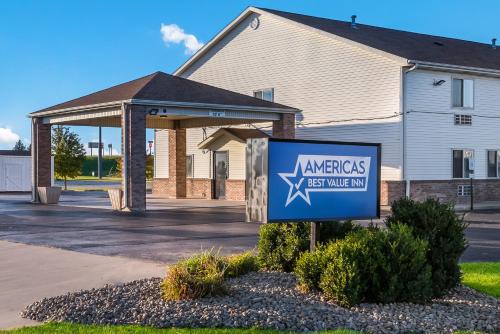 . Americas Best Value Inn-Wenona