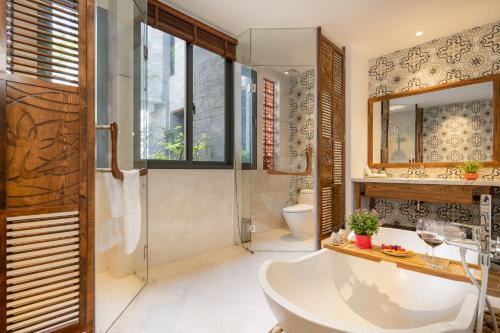 room detail thumbnail 2