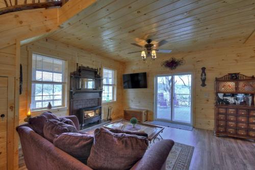 Treehouse Ellijay Star5vacations