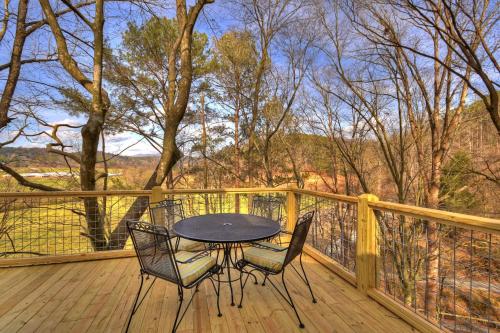 Treehouse Ellijay Star5vacations