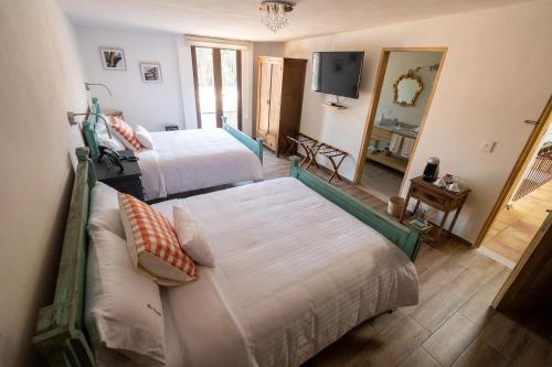 280540928 Villa Toscana ValQuirico Lofts & Suites Hotel Boutique