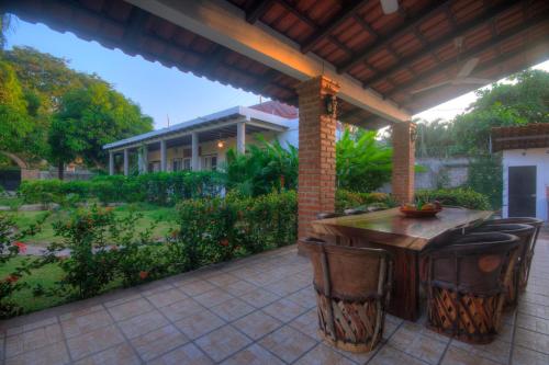 Bungalows Las Margaritas 2 in San Francisco Lachigoló