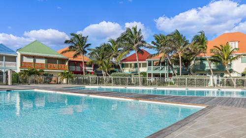 . Sea Front Apartment Orient Bay