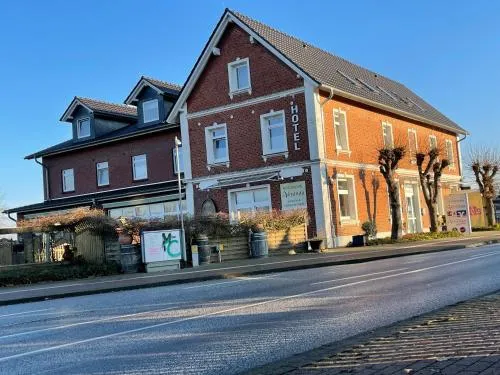 Hotel Frederikspark, 24h Check-in, Free Parking and WiFi in Norderstedt, Deutschland