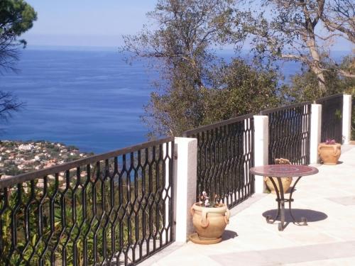  Incantevole villa con vista mozzafiato in Cefalú