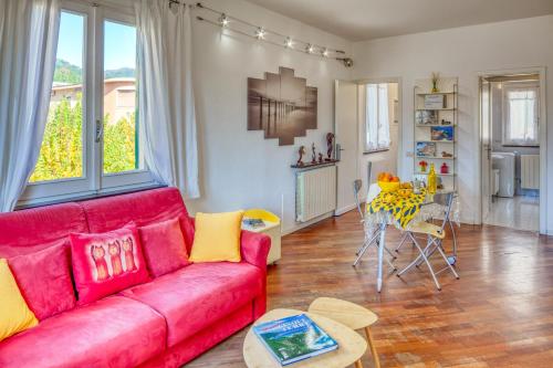 RAFFAELLA House