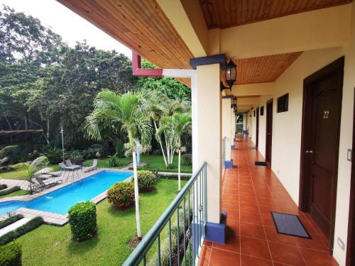 Balcony/terrace, Hotel Monte Real in La Fortuna