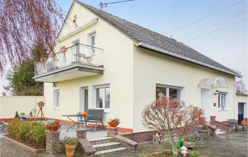 Haustierfreundliches Ferienhaus In Müllenbach Mit Wlan in Müllenbach, Deutschland