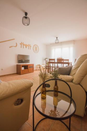 Casa turística Me quedo en el pueblo (Casa turistica Me quedo en el pueblo) in Munana