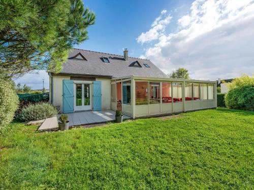 Tasteful Holiday Home in Port en Bessin near Omaha Beach