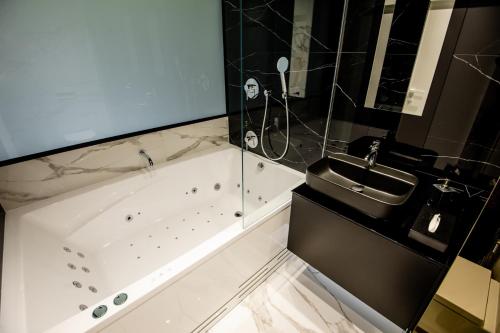 Super-Apartamenty VIP Jacuzzi - image 2