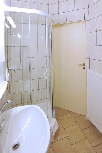 Best Deal Airporthotel Weeze - image 13