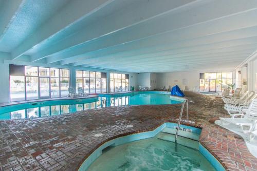Awesome Views - Sea Mist Resort 51402 - 2 Double Beds!