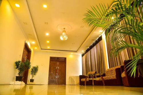 Lobby, Hotel Blue Sky in Kurunegala