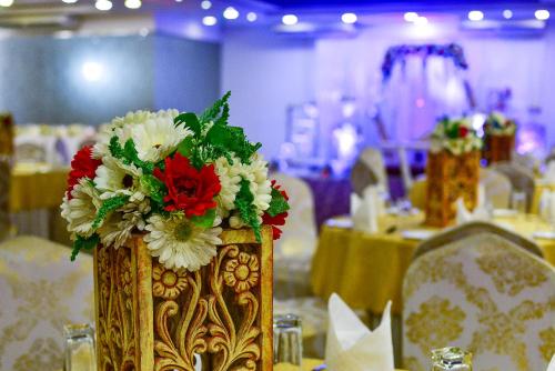 Banquet hall, Hotel Blue Sky in Kurunegala