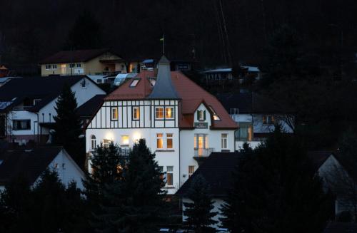 Villa Waldfrieden - Design trifft Budget in Annweiler am Trifels, Deutschland