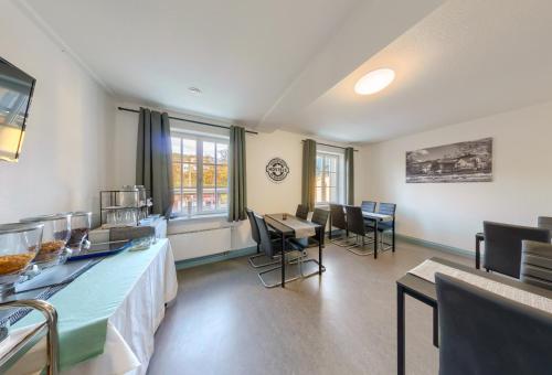 Restaurante, Hostel-Marburg-one in Marburg