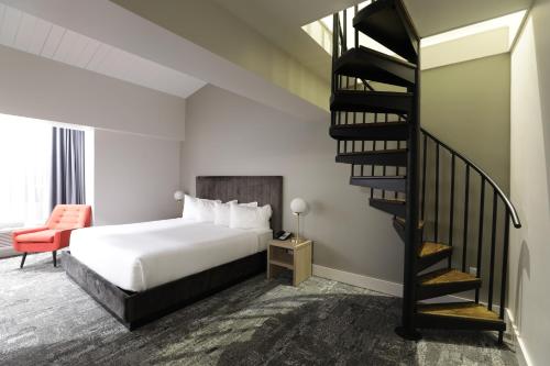 280661430 Lake Placid Inn Boutique Hotel