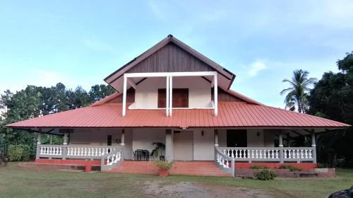 Logement F2 de 100 m carré (Logement F2 de 100 m carre) in Remire-Montjoly