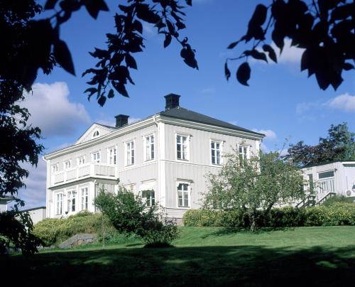 Söråkers Timrå Herrgård - Hotel - Söråker