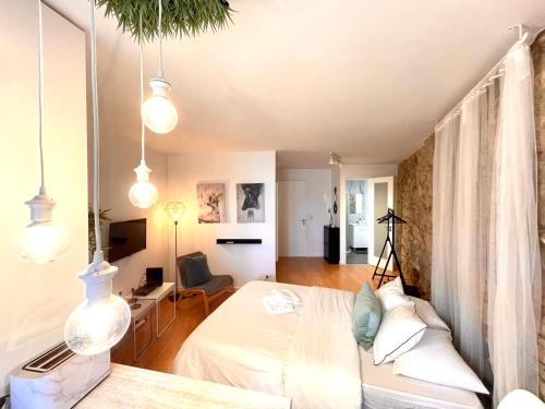 Apartments Historic Center • Collection by Perpetual Relax 5