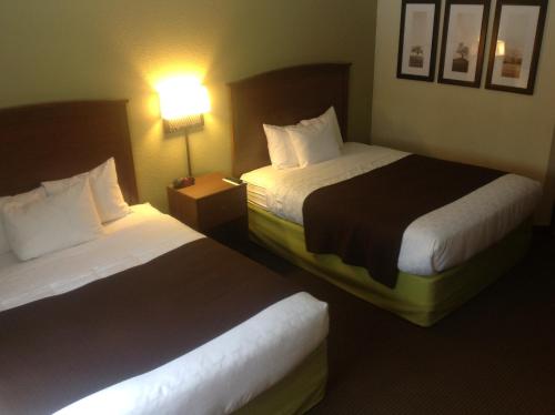 Cobblestone Hotel & Suites - Wisconsin Rapids