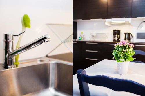 Kitchen, Hotel Alvsjo in Älvsjö / Årsta