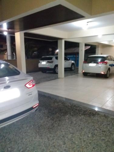 Apartamento 2 dormitorios praia Bombinhas 01