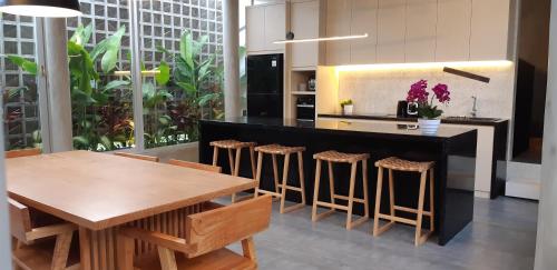 Villa Teejay - architect-designed luxury in perfect Petitenget location, Seminyak (fotografie 7)