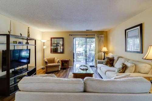 82 Courtside 2 BR Forest Beach Condo - image 8