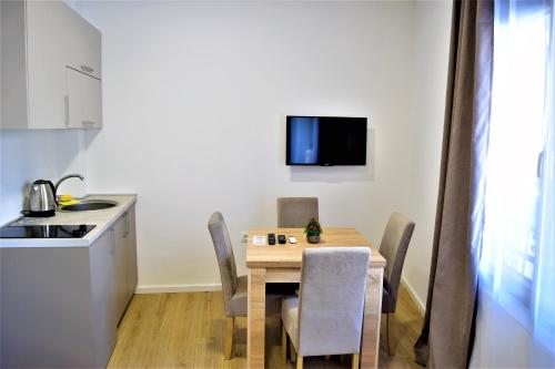 ห้องครัว, Martinovic Rooms in บุดวาร์ เซนตาร์