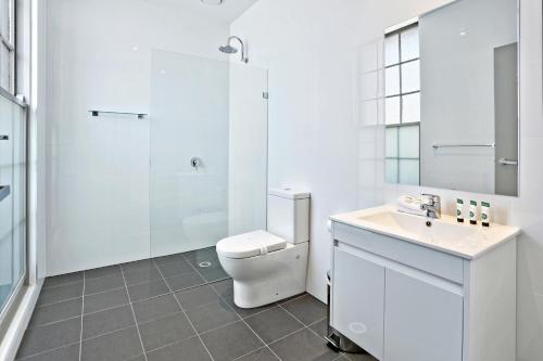 Meridian Hotel Hurstville - image 4