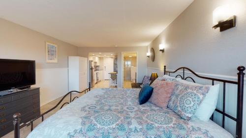 Seabreeze 136 Condo - image 8